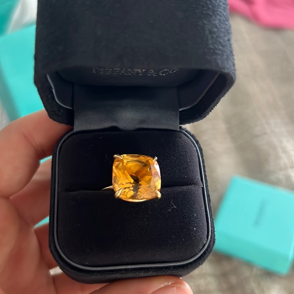 18 carat Tiffany ring